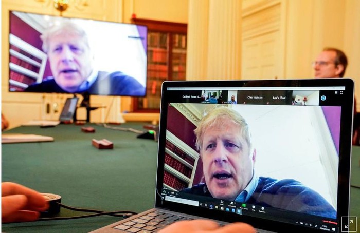Thủ tướng Anh Boris Johnson họp trực tuyến chính phủ